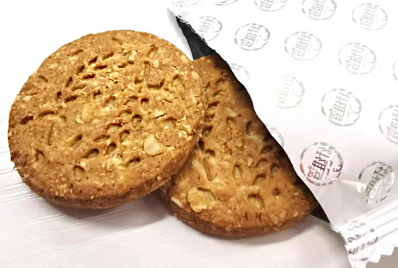太空轻食_零咔咔饼干品牌策划