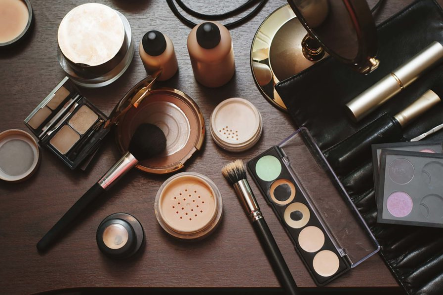 到2025年中国彩妆市场预计每年增长8.3%